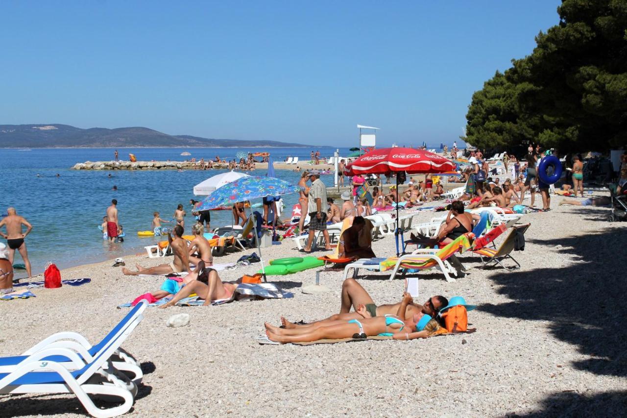 Apartments By The Sea Makarska - 15200 Bagian luar foto