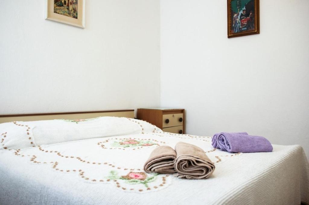 Apartments By The Sea Makarska - 15200 Bagian luar foto